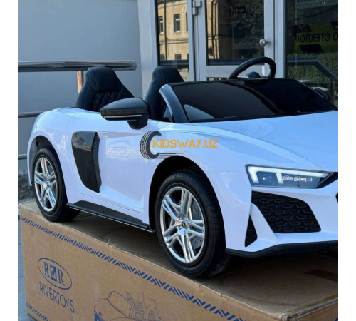 Детский электромобиль Audi R8